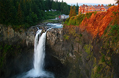 Bus tours of Snoqualmie Falls, Motorcoach